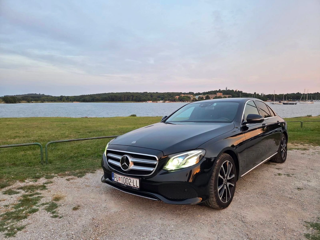 Mercedes E-Class  - picture 7